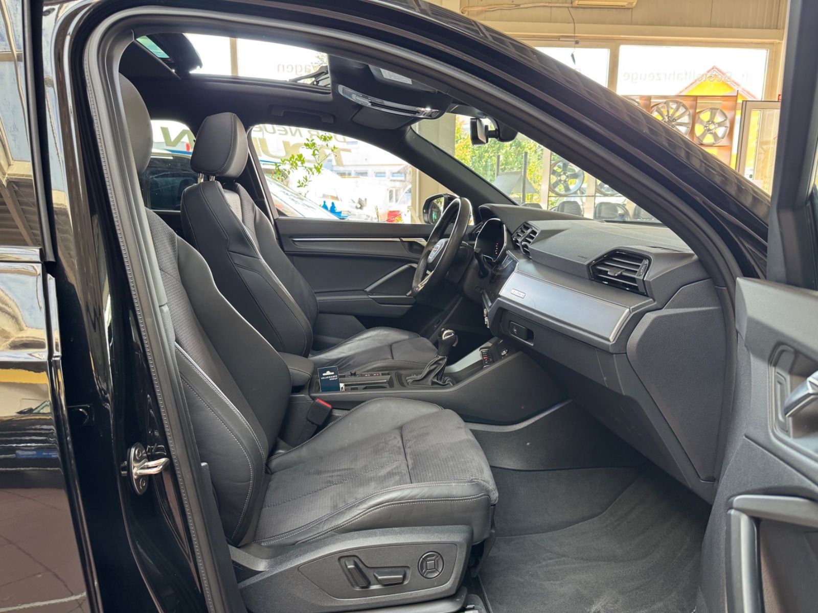 Audi Q3 40 TFSI quattro S line *360-Kamera*Navi*Acc* foto 12