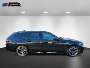 BMW i5 xDrive40 Touring M Sportpaket Head-Up DAB