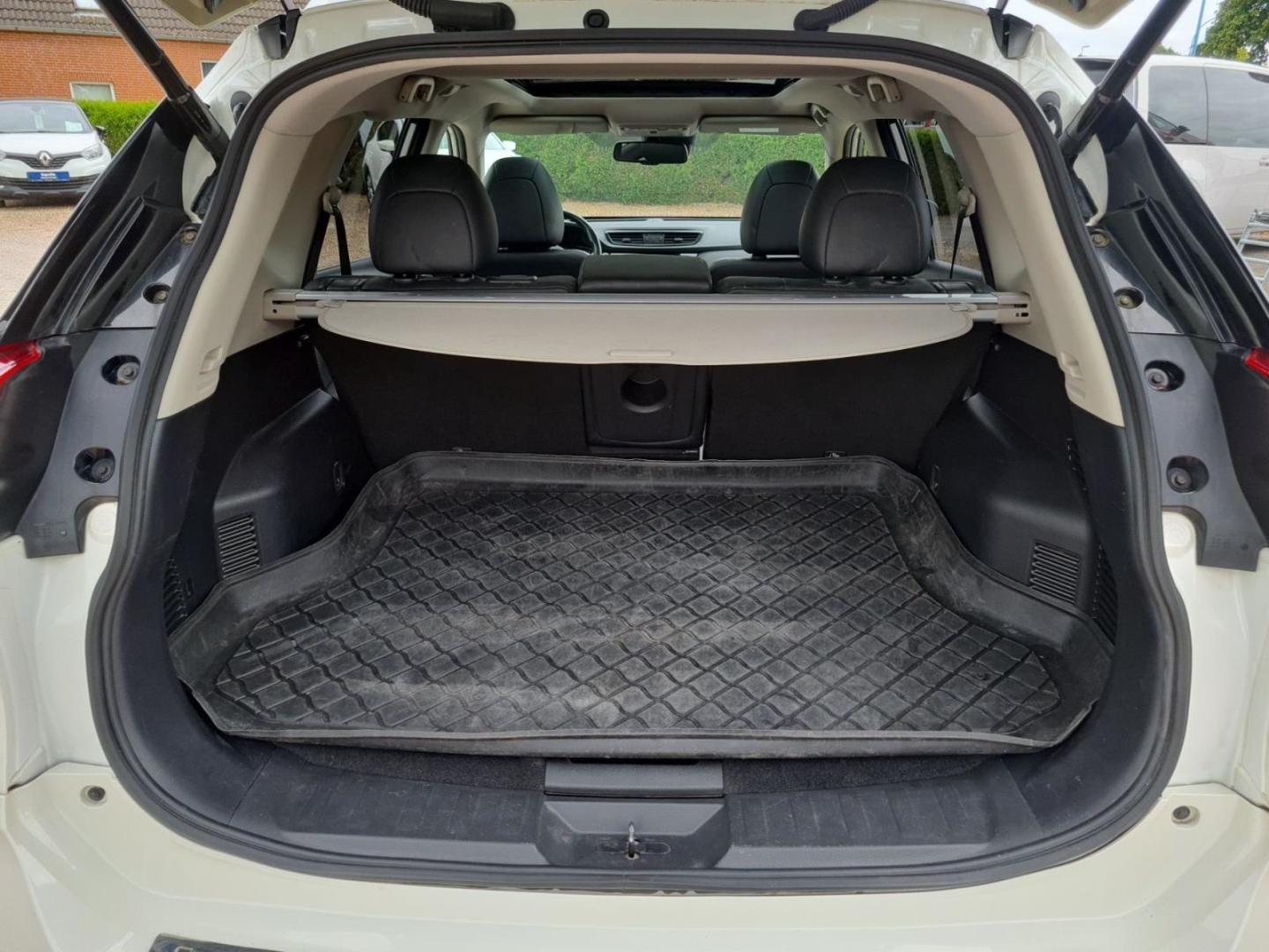 Nissan X-Trail Tekna (T32)(05.2014- )