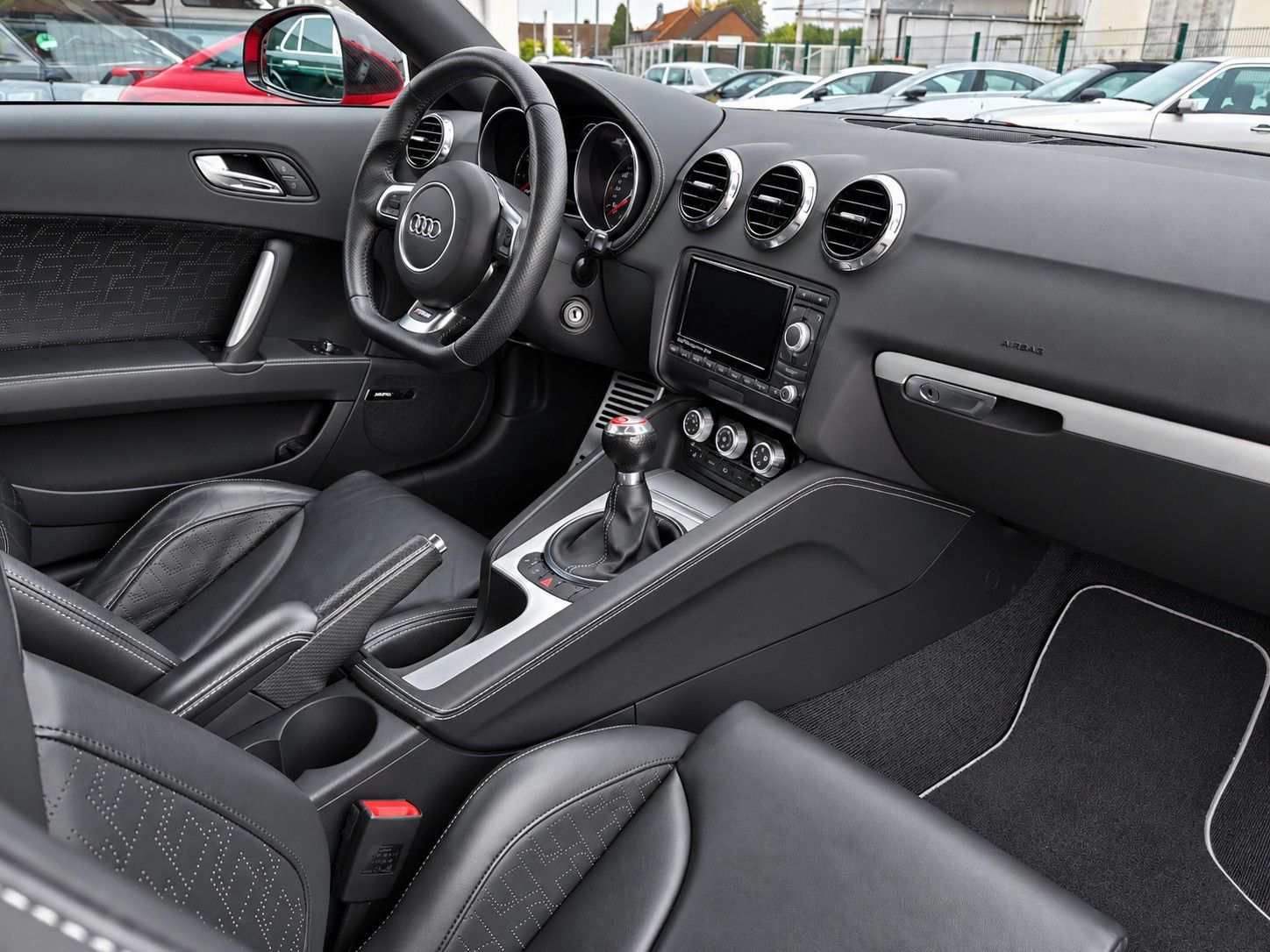 Fahrzeugabbildung Audi TT RS plus/Schalen/1A Historie/Erstlack/Traum