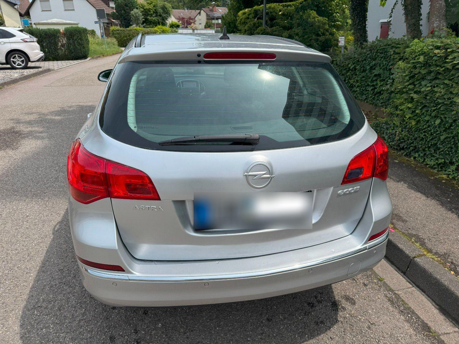 Opel Astra 2015 — photo 6