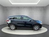 Kia Sportage Dream Team 2WD    +4917620600444 - Kia Sportage mit Diesel-Antrieb: mit Klimaanlage