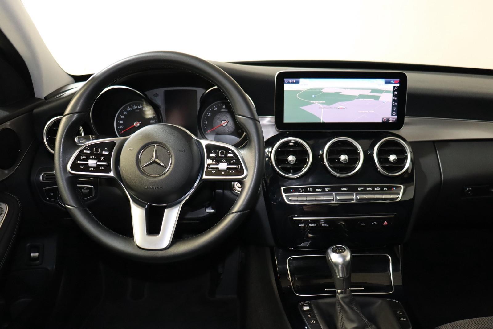 Mercedes-Benz C 180 CGI Avantgarde LED*NAVI*CAM*CARPLAY