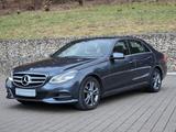 Mercedes-Benz E 220 CDI Limousine BlueEfficiency Navi I LED I - Mercedes-Benz E 220: Cdi Blueefficiency
