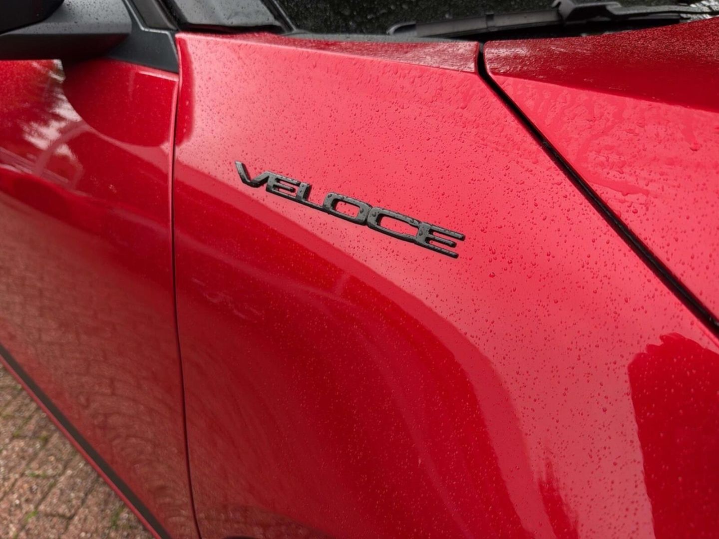 Fahrzeugabbildung Alfa Romeo Junior Elettrica VELOCE 280 PS voll Top Deal