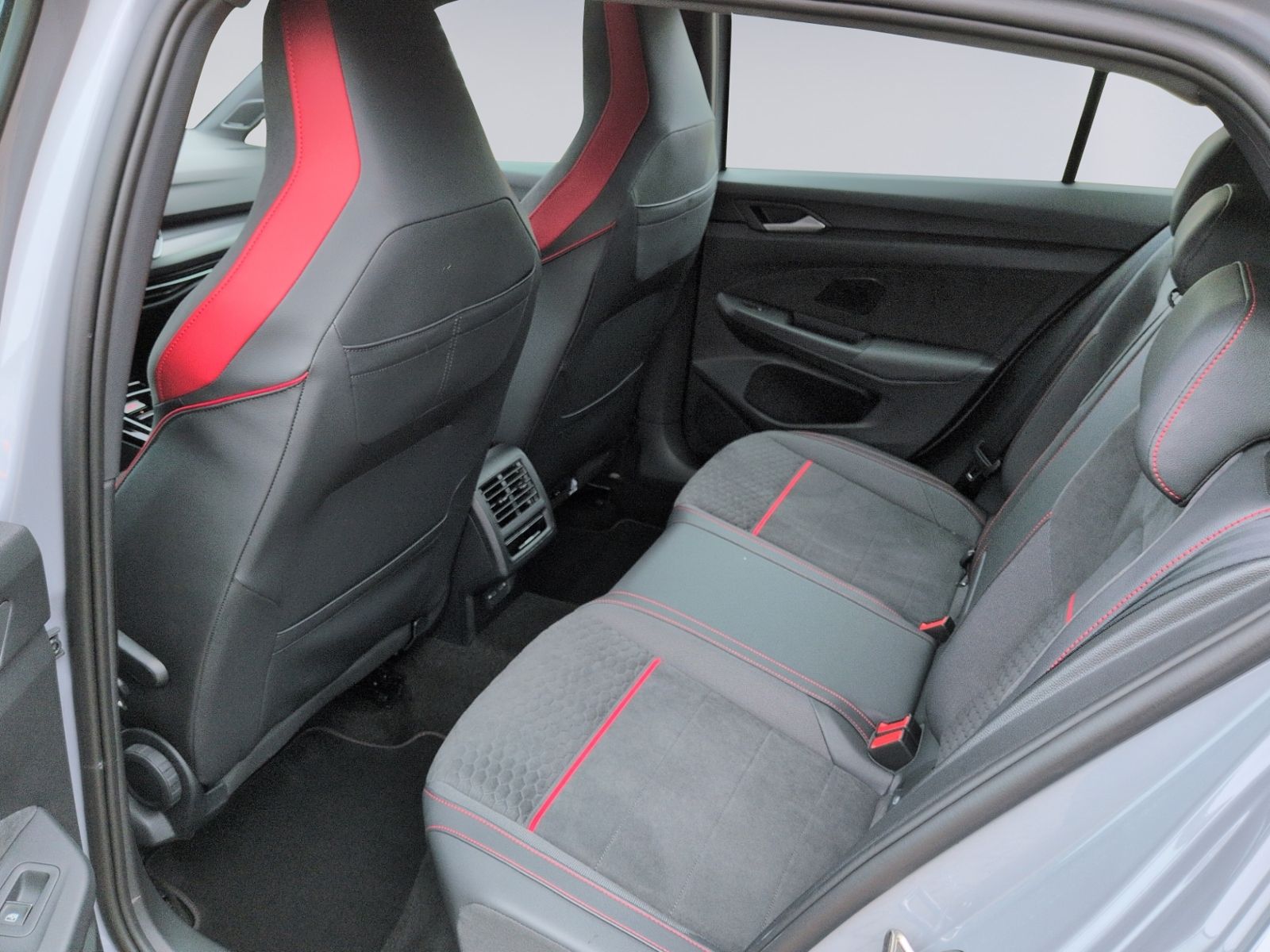 Golf GTI Clubsport 2.0 TSI DSG MATRIX+PANO+DCC+