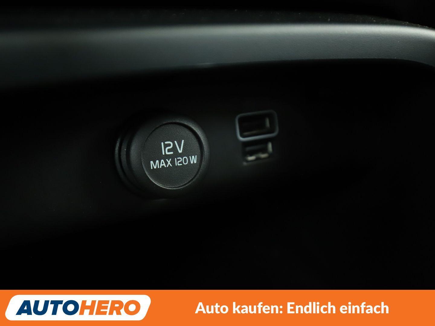 Volvo XC40 1.5 T3 Momentum Pro 2WD *NAVI*LED*TEMPO*CAM