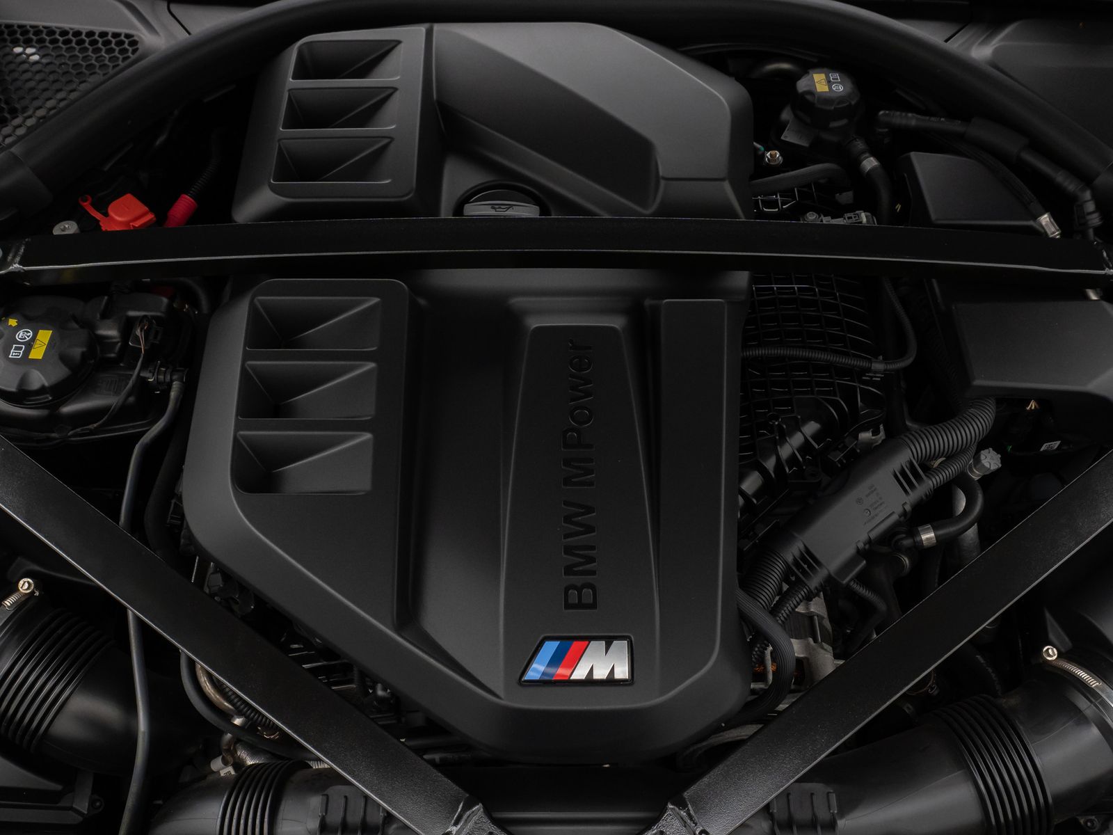 Fahrzeugabbildung BMW M4 xD Coupé Competition Kamera Glasdach HUD H/K