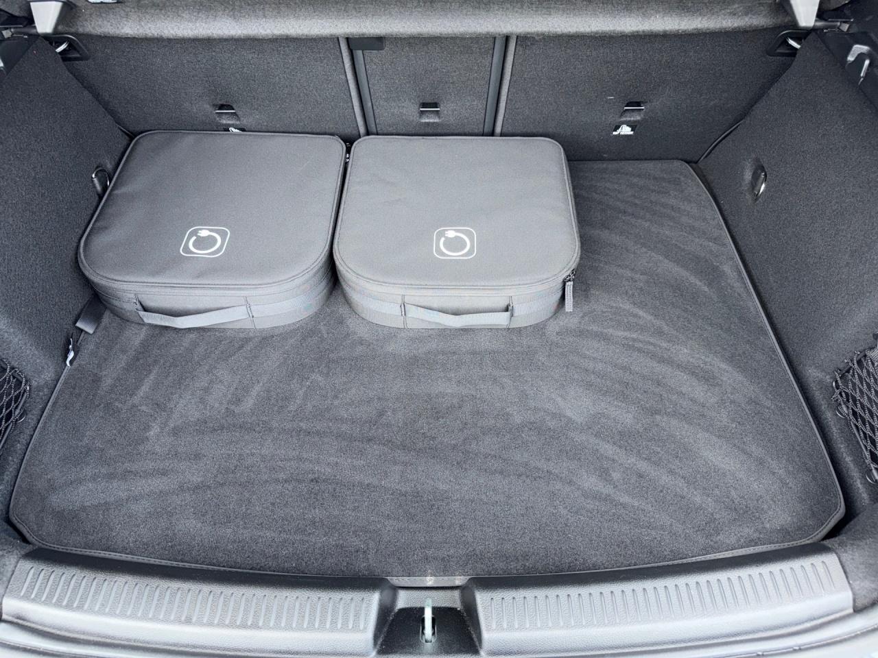 Mercedes-Benz A 250 e PROGR.+AHK+PANO+STNDHZ+LHZG+LED+KAM+11KW