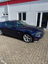 Ford Mustang GT Unfallfrei  - Ford Mustang mit Benzin-Antrieb: Coupe