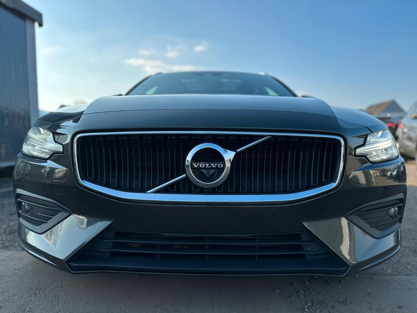 Volvo V60 Kombi Momentum Pro,360 Kamera,Panoram,Navi,X