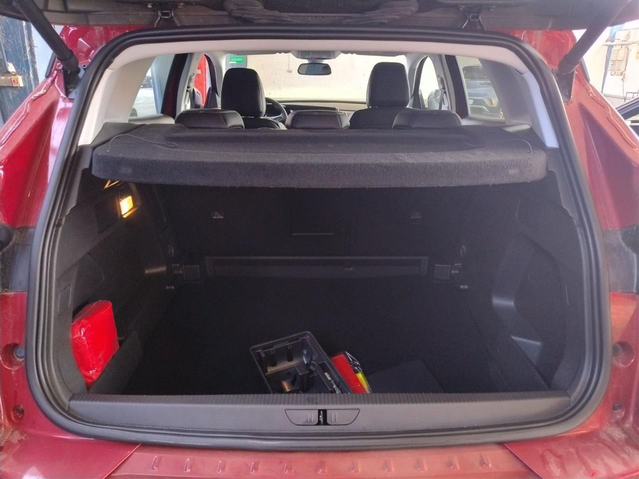 Fahrzeugabbildung Opel Grandland 1.2T Elegance - Sitz+Lenkradhz, 360Gra