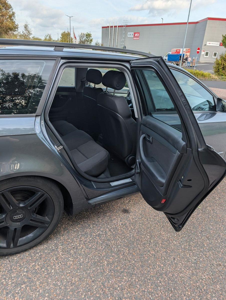 Audi A4 2005 — photo 12