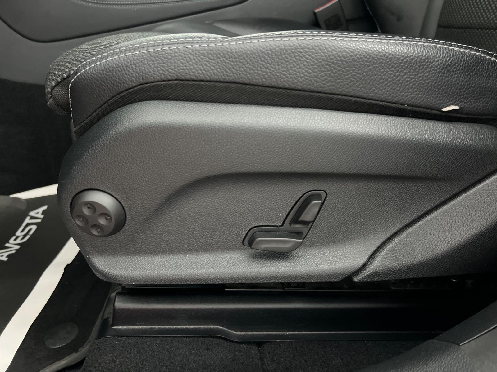 Mercedes-Benz GLC 250 4Matic / NUR 49.tKM / 2.HD / LED /