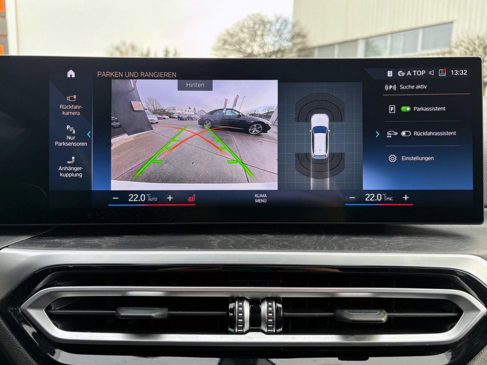 Fahrzeugabbildung BMW 318i Touring M-Sport Steptr. KAM AHK LED SHZ HUD