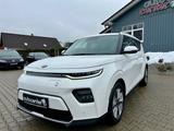 Kia e-Soul°64 kWh°CCS°3 Phasen°1.Hand°Kamera°HeadUp° - weiße Kia Soul