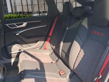 2025 AUDI RS6 photo 6