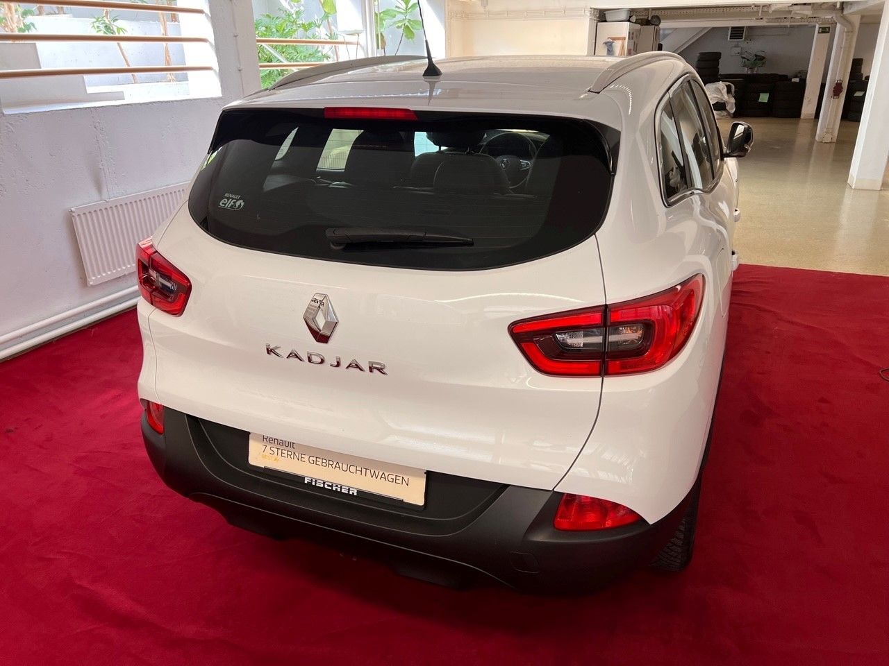 Fahrzeugabbildung Renault Kadjar Limited TCe 130 Allwetterreifen