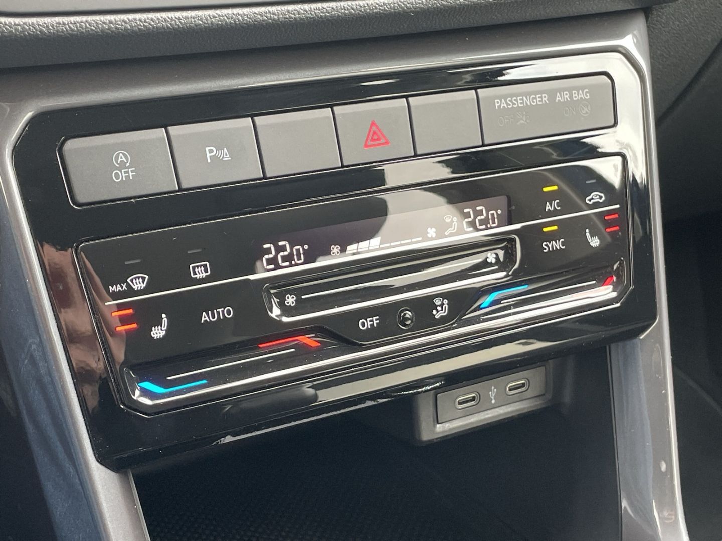 T-Cross 1.0 TSI Style Kamera/AHK/ACC/LED/Navi/Si