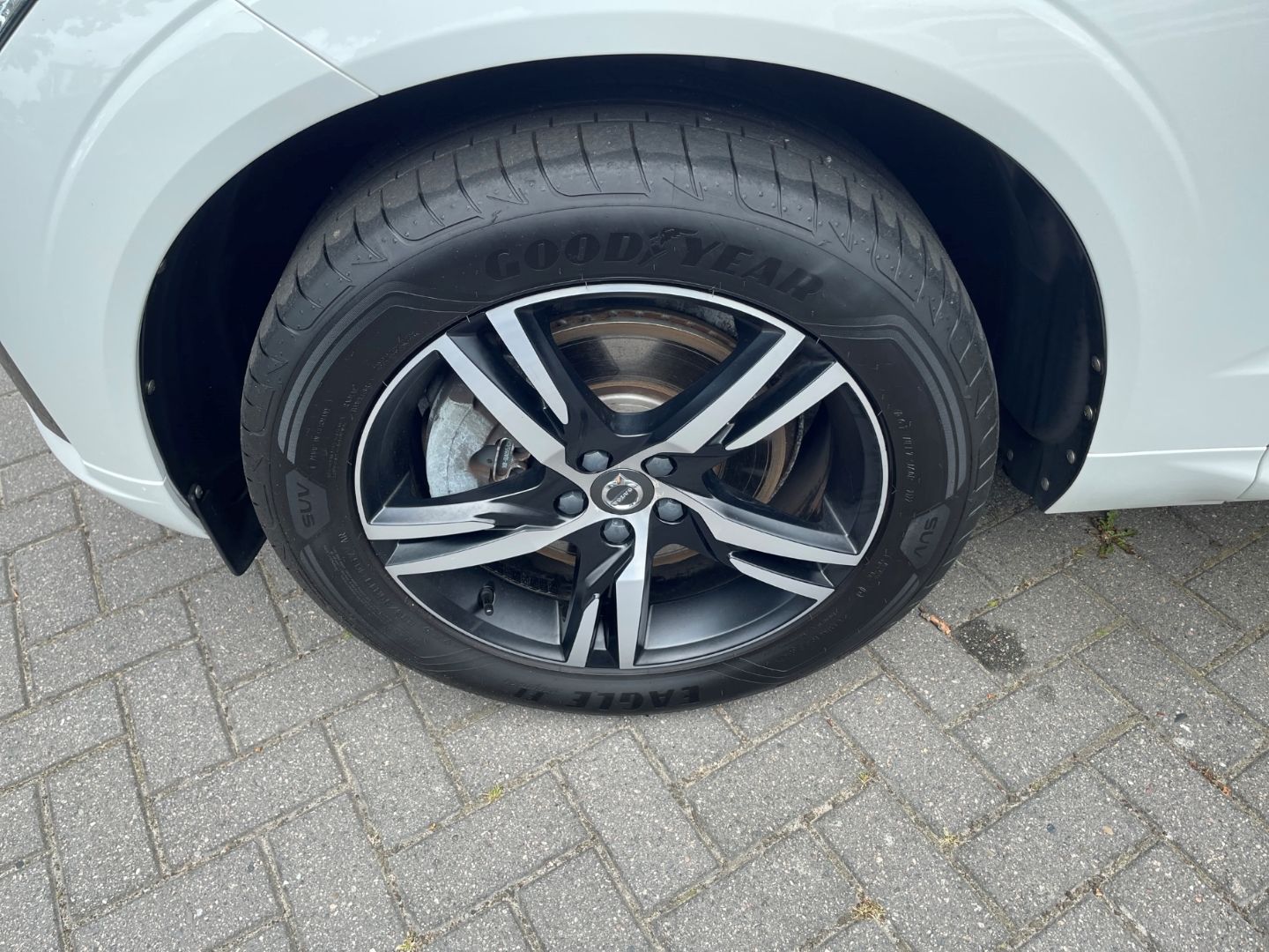 Volvo XC60 R Design B5 Mild-Hybrid 2.0 Geartronic AHK foto 12