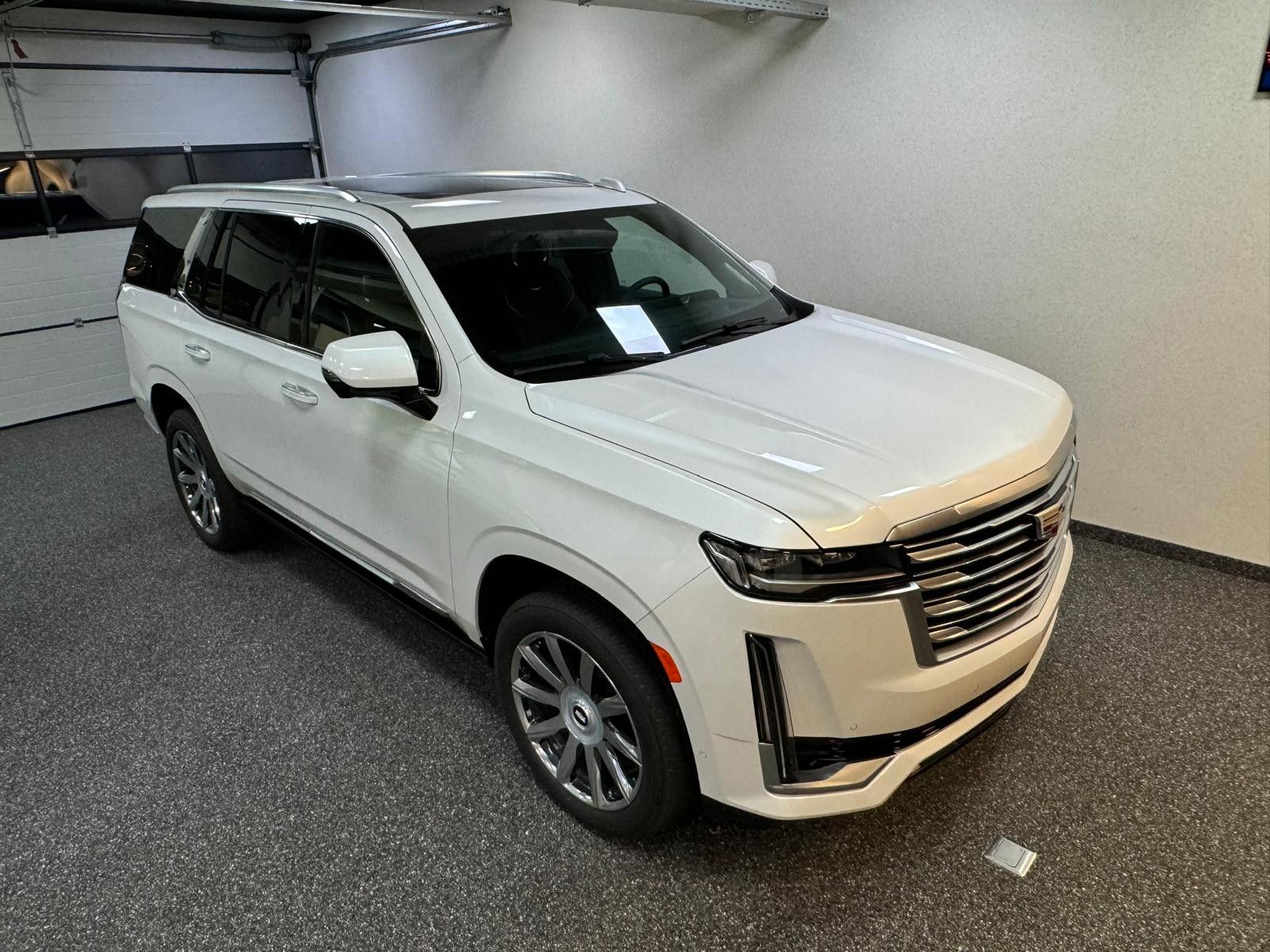 Fahrzeugabbildung Cadillac ESCALADE PREMIUM LUXURY PLATINUM 6.2 V8 -NIGHT V