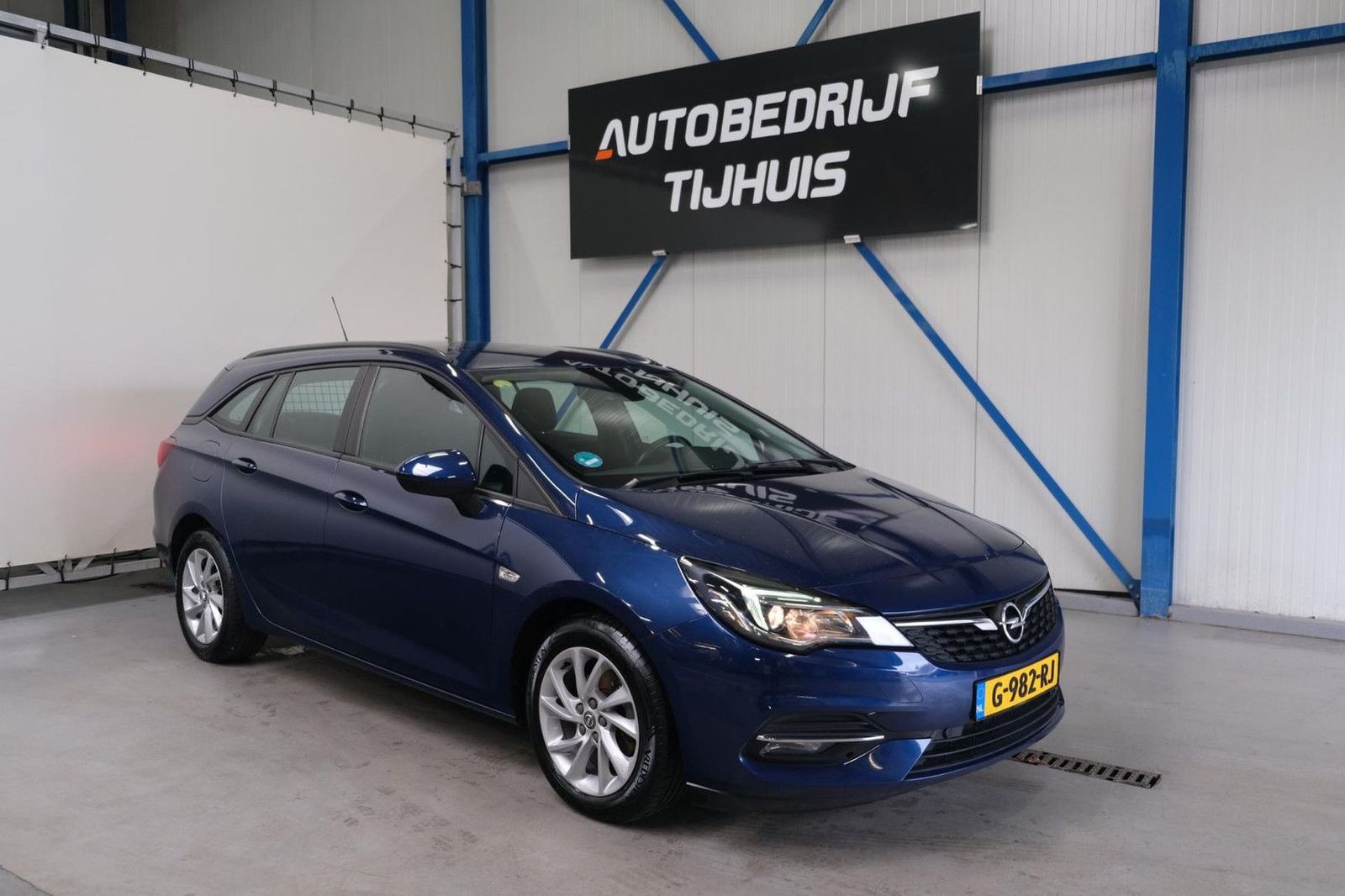 Opel Astra - 1