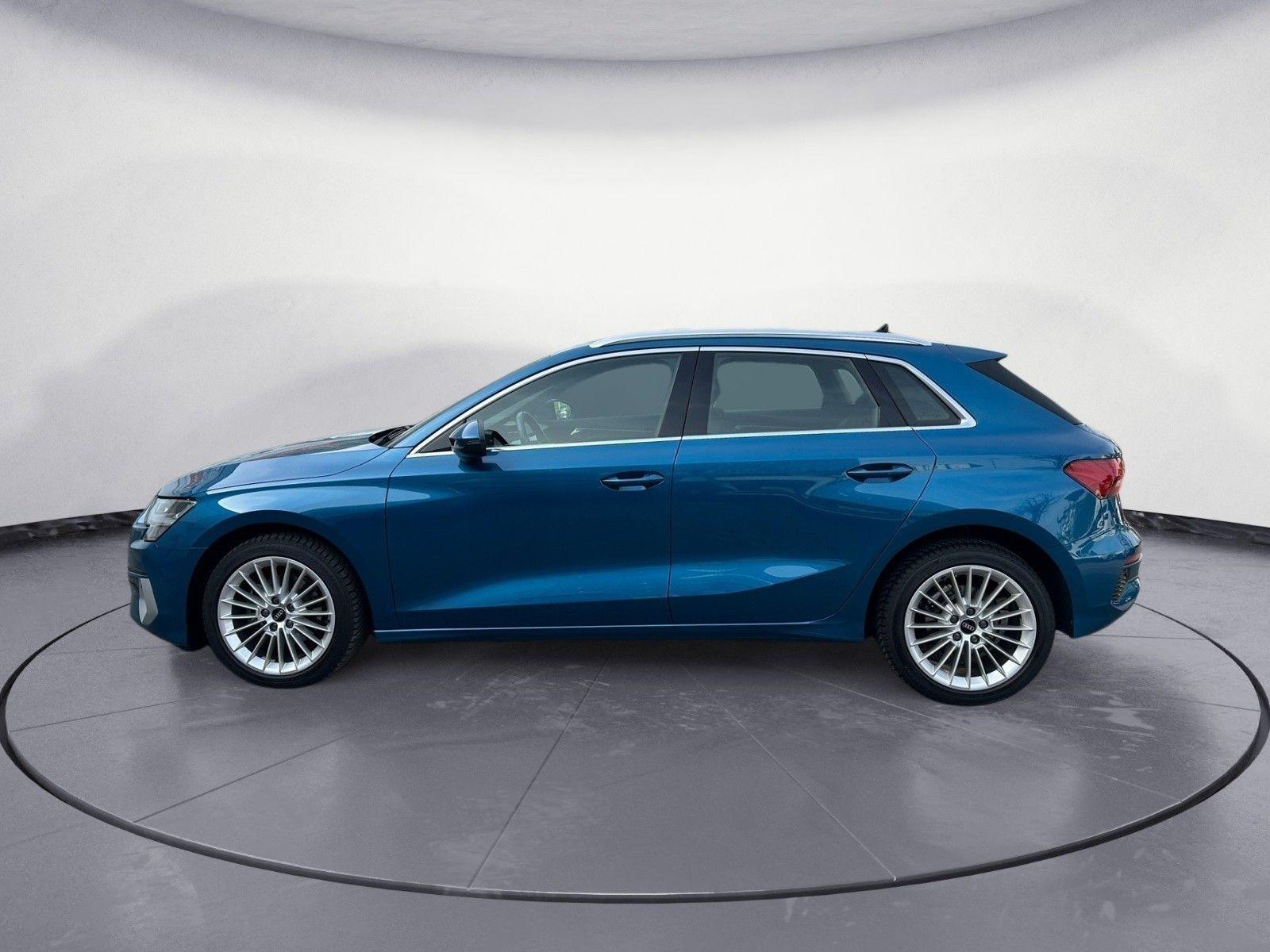 Audi A3 Sportback 30 TFSI advanced LED/Navi/Interface