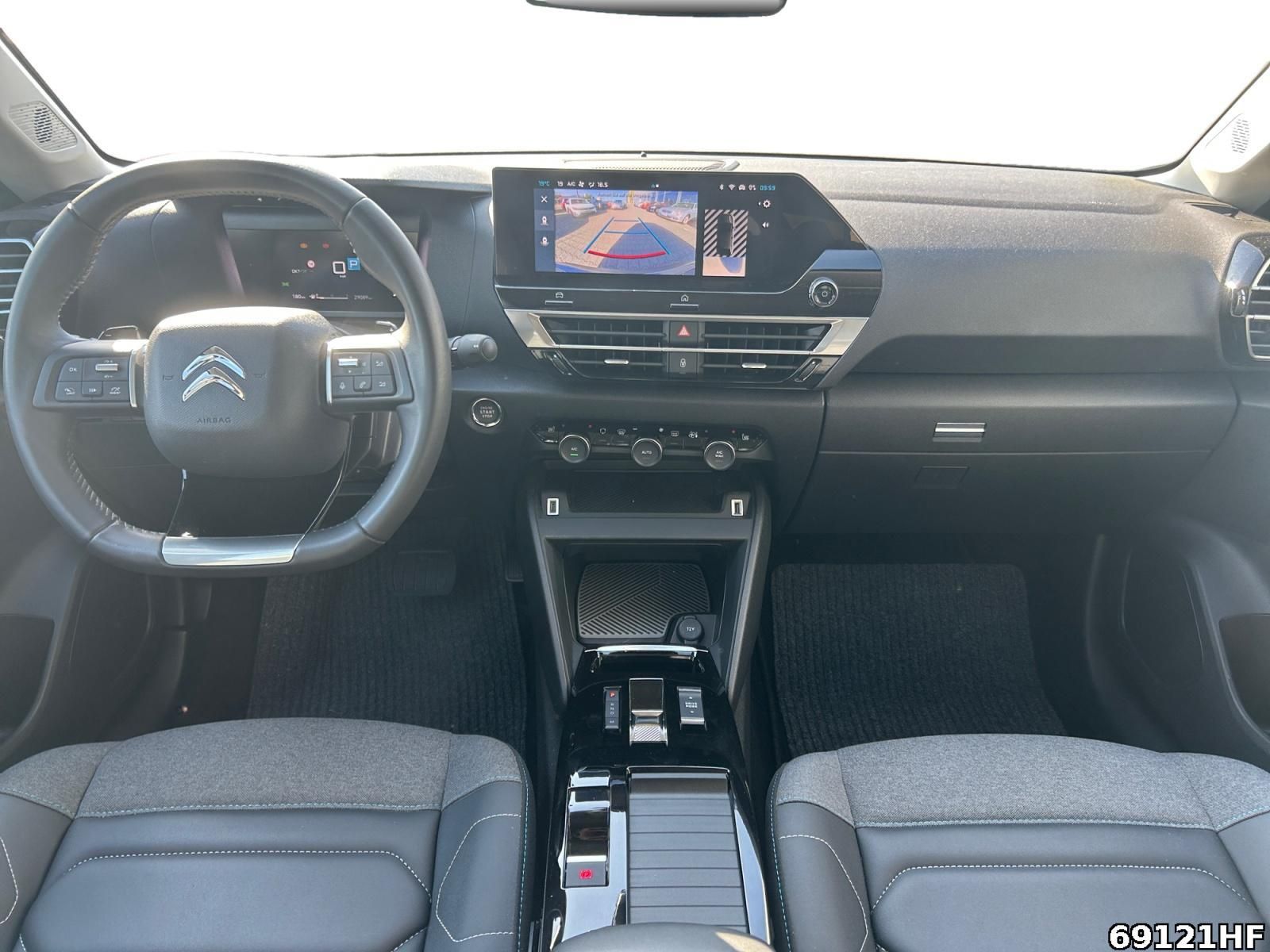 Fahrzeugabbildung Citroën C4 1.2 PureTech 130 Plus *SHZ*NAVI*KAMERA*
