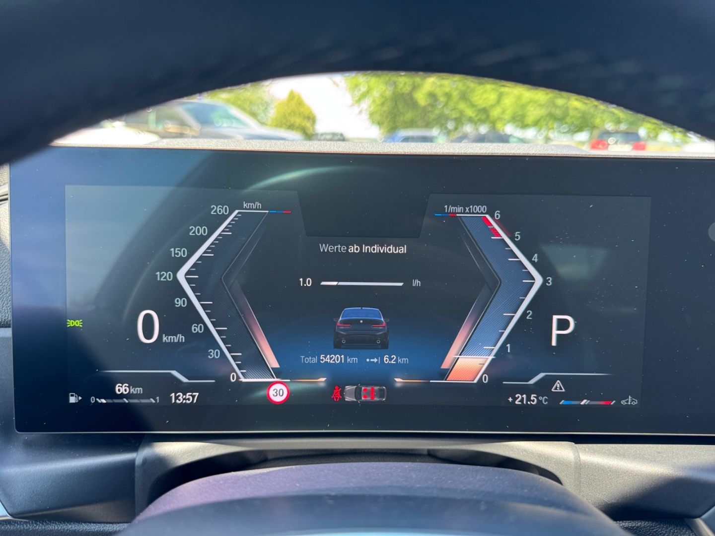 BMW 330 d M-Sport LED KLIMAAUTO NAVI SHZ PDC ALU 19' foto 12