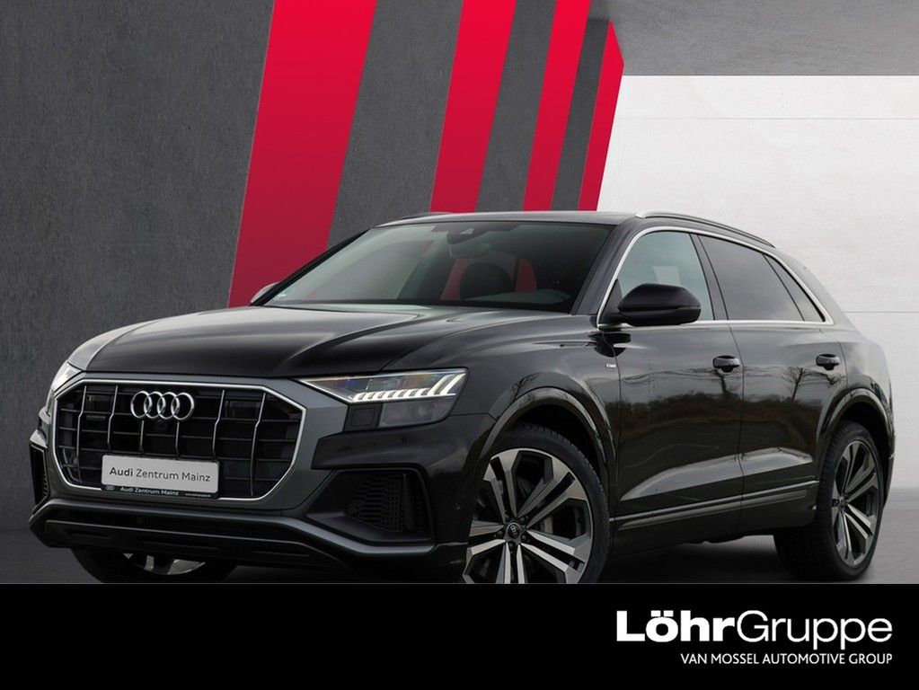 Image of Audi Q8