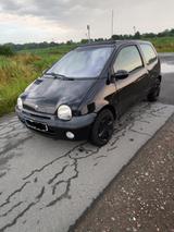 Renault Twingo C06 Tüv Neu 02/27 - Renault Twingo: C06