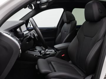 Fahrzeugabbildung BMW X3 xD20d Panoram Kamera DAB HiFi Komfort ACC 19"