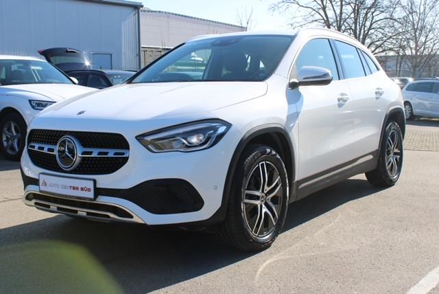 Mercedes-Benz GLA 200d  *1. HAND*LEDER*LED*KAMERA*