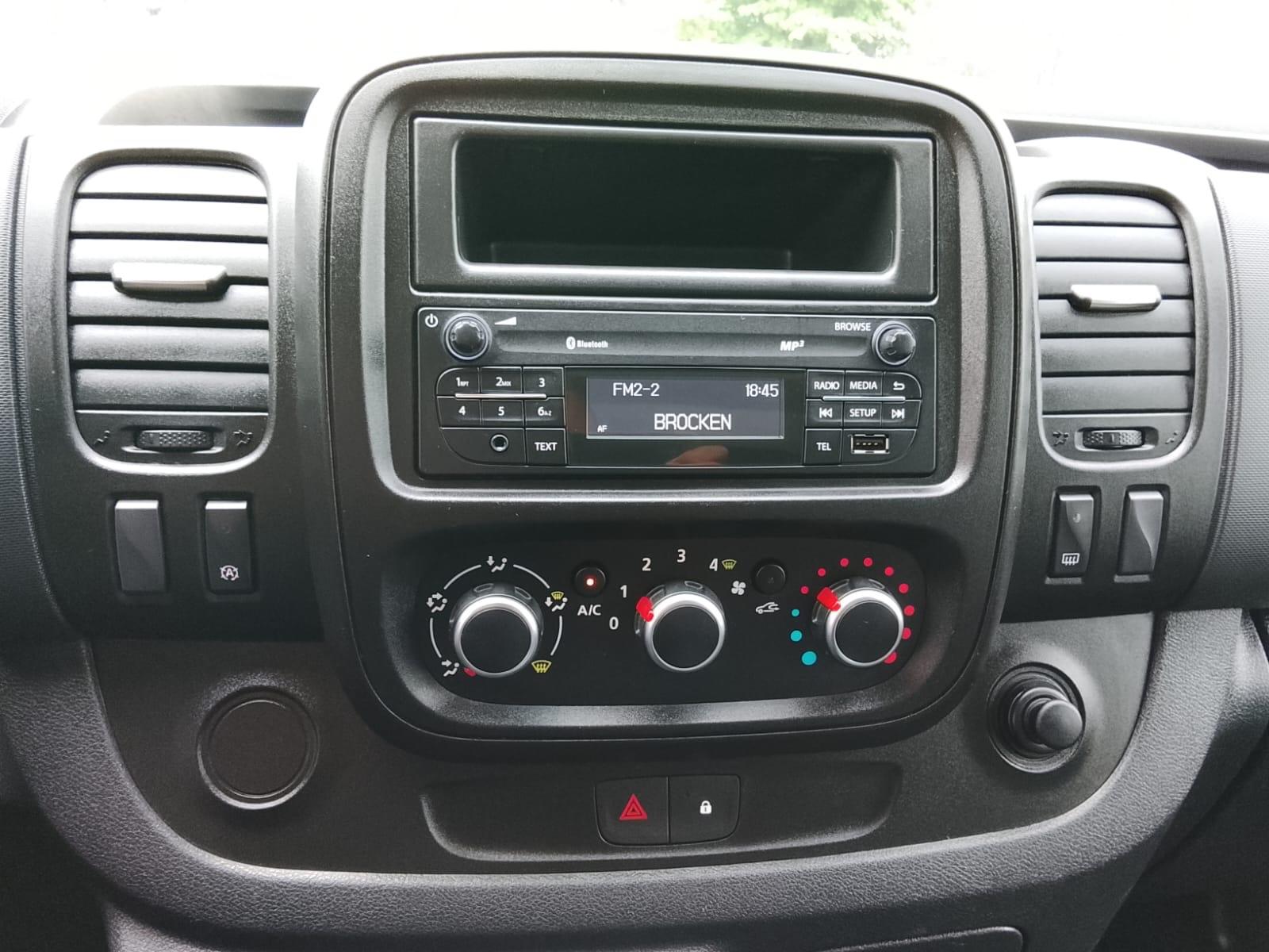 Renault Trafic L1H1 2,8t Komfort 2x Sortimo Regal C-LED, миниатюра 20