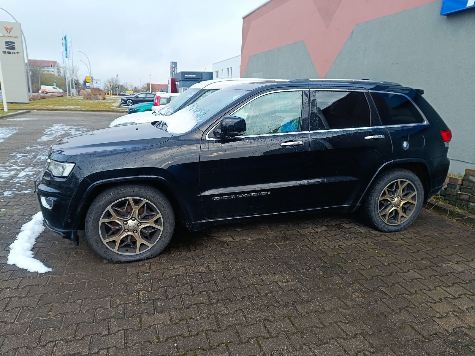 Fahrzeugabbildung Jeep Grand Cherokee Cherokee 3,0 CRD Overland AHK MOT