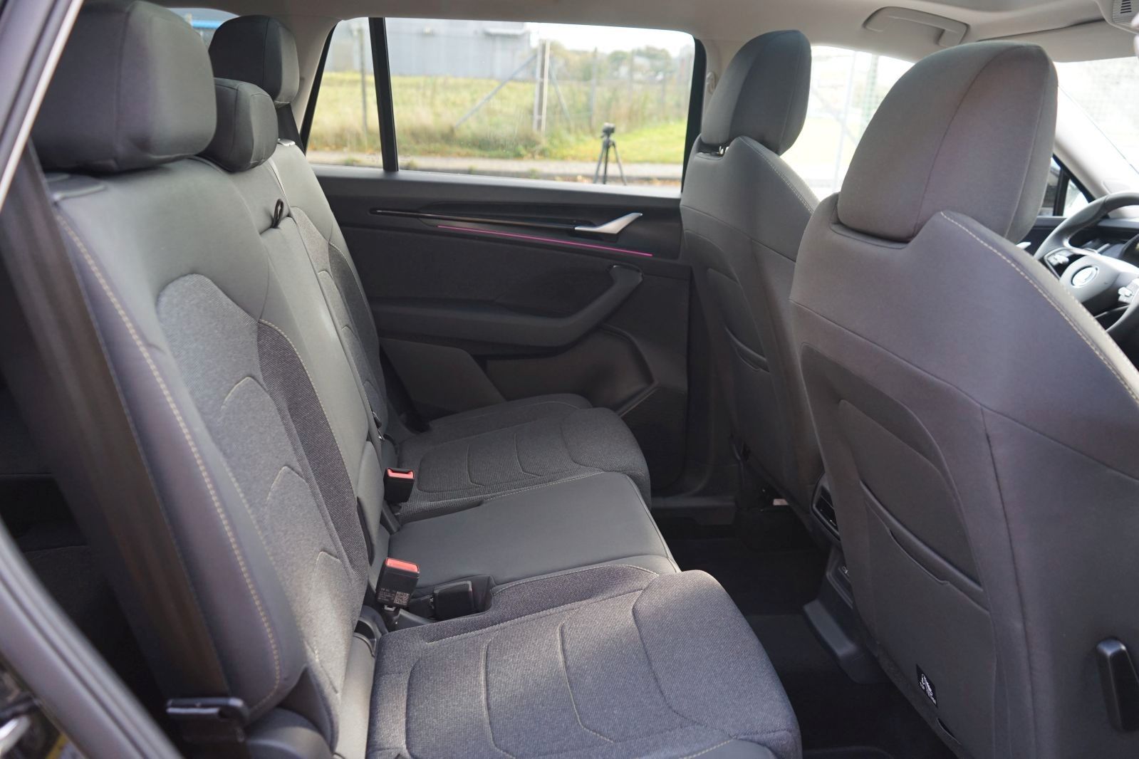 Fahrzeugabbildung SKODA Kodiaq 1.5 TSI Selection 7 Sitzer*Kam*Acc*Pano