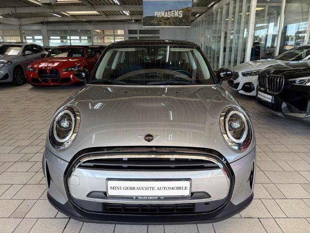 MINI Cooper A Essential Trim LED Drivass. PDC SHZ LMR imagem 2