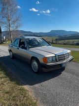 Mercedes-Benz Mercedes Benz 190E 2.0 Automatik H Zulassu... - Mercedes-Benz 190 Gebrauchtwagen in Berlin