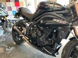 Triumph Speed Triple 1050 - TRIUMPH 2011 1050 SPEED TRIPLE