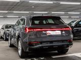 Audi Q8 50 e-tron qu advanced Matrix Standklima 20" - Audi Q8 e-tron: Advanced