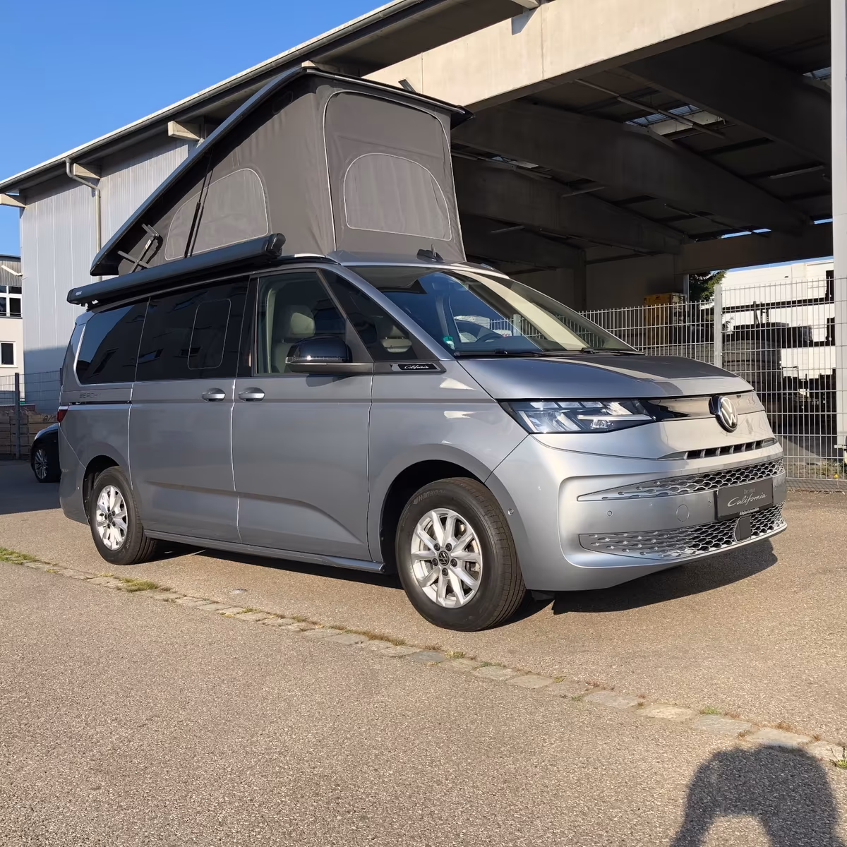 Volkswagen T7 California Beach Camper + AHK + Standheizung