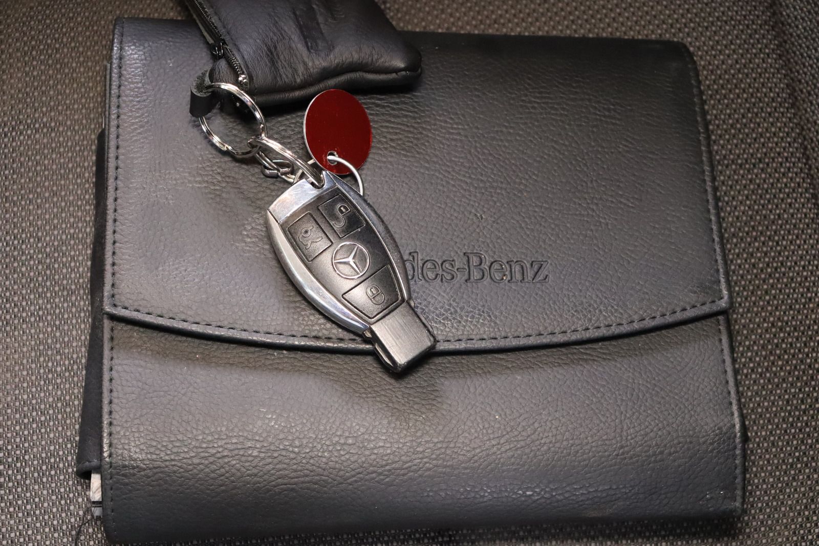 Fahrzeugabbildung Mercedes-Benz E 200 AVANTGARDE * Xenon * HU/AU 07.26