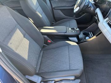 BMW 218i Active Tourer DAB LED Komfortzg. Shz