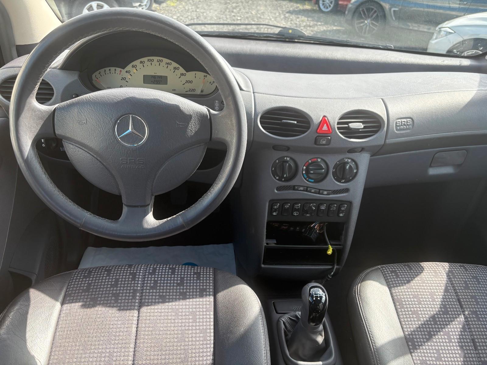 Mercedes-Benz A 190 AVANTGARDE Panorama Klima TÜV 09/2028 LMR