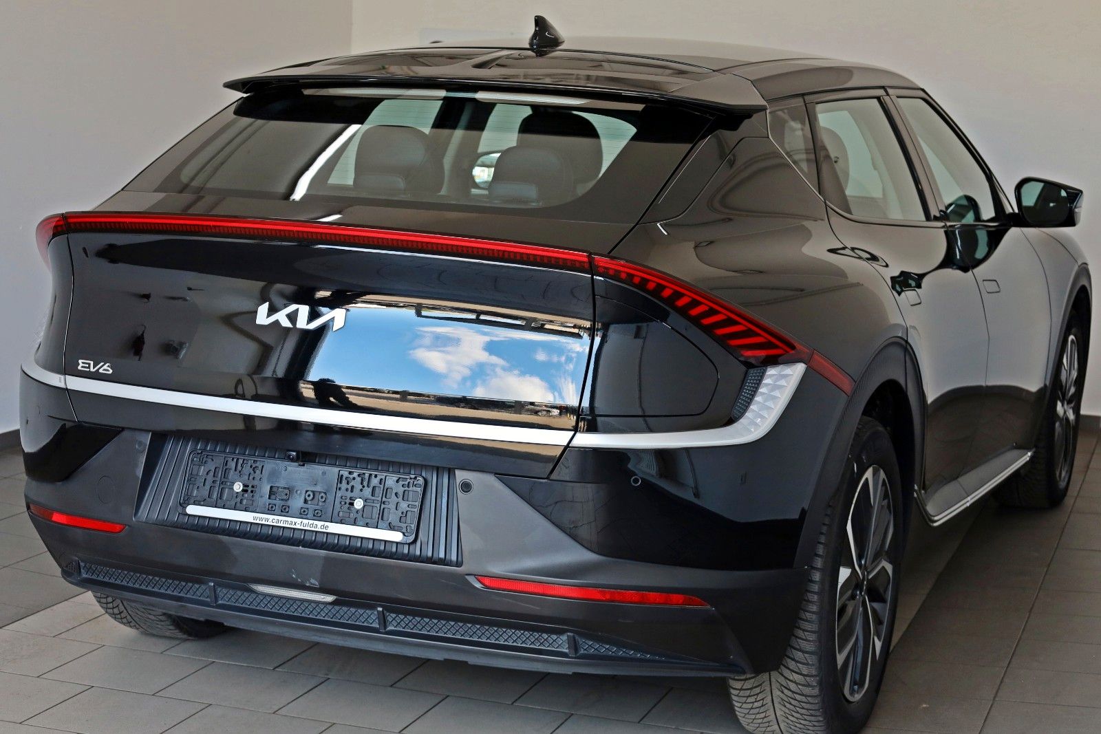 Fahrzeugabbildung Kia EV6 Air 77,4 kWh, Leder,Navi,LED,SH,Kamera,ACC