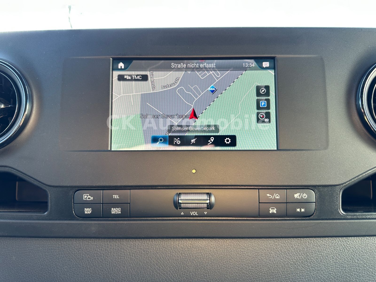 Fahrzeugabbildung Mercedes-Benz Sprinter 319 Kombi 4x4/8 Sitze/Klima/Navi/Kamera