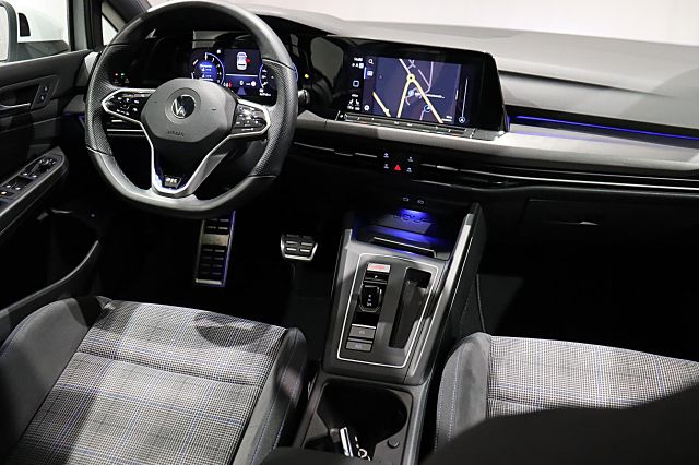 Golf GTE 1.4 TSI eHybrid ACC NAVI AHK KAMERA SPO