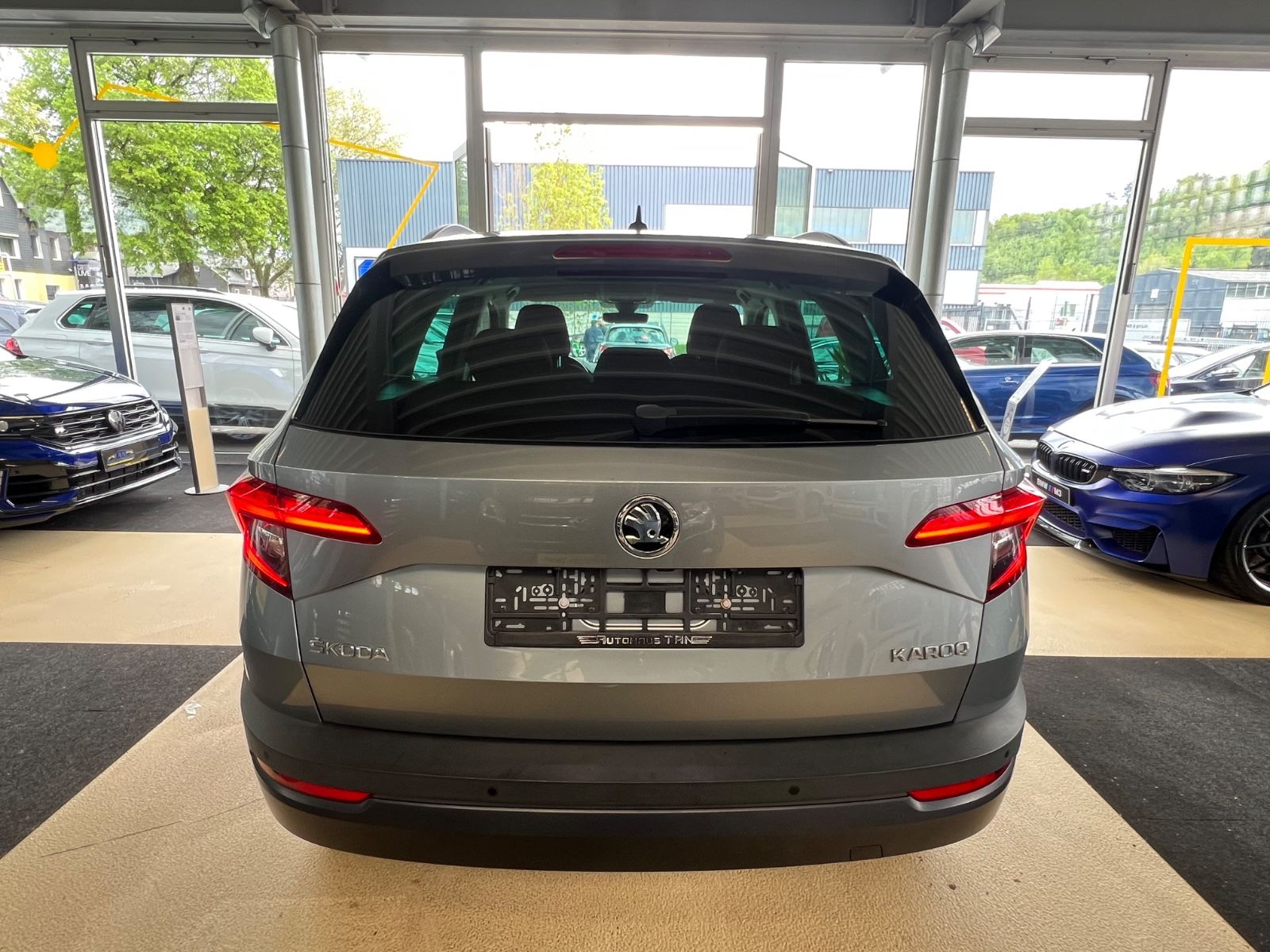 Fahrzeugabbildung SKODA Karoq Style 1.5 DSG *NAVI*KAMERA*CAR-PLAY*AHK*
