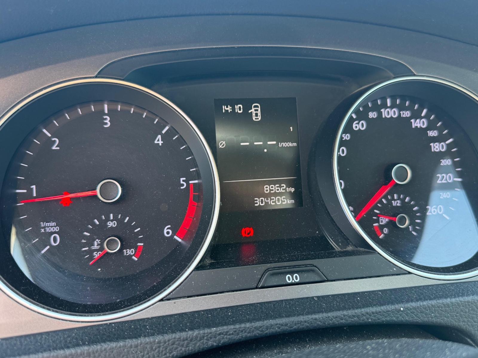 Volkswagen Golf 2013 — вигляд ззаду