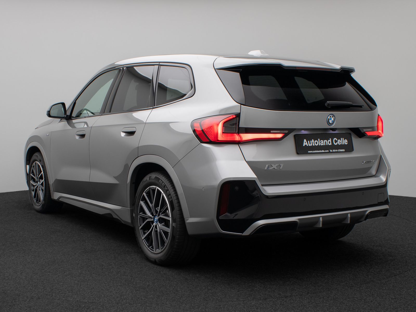 Fahrzeugabbildung BMW iX1 xD30 M Sport Panorama Kamera DAB Komfort LED